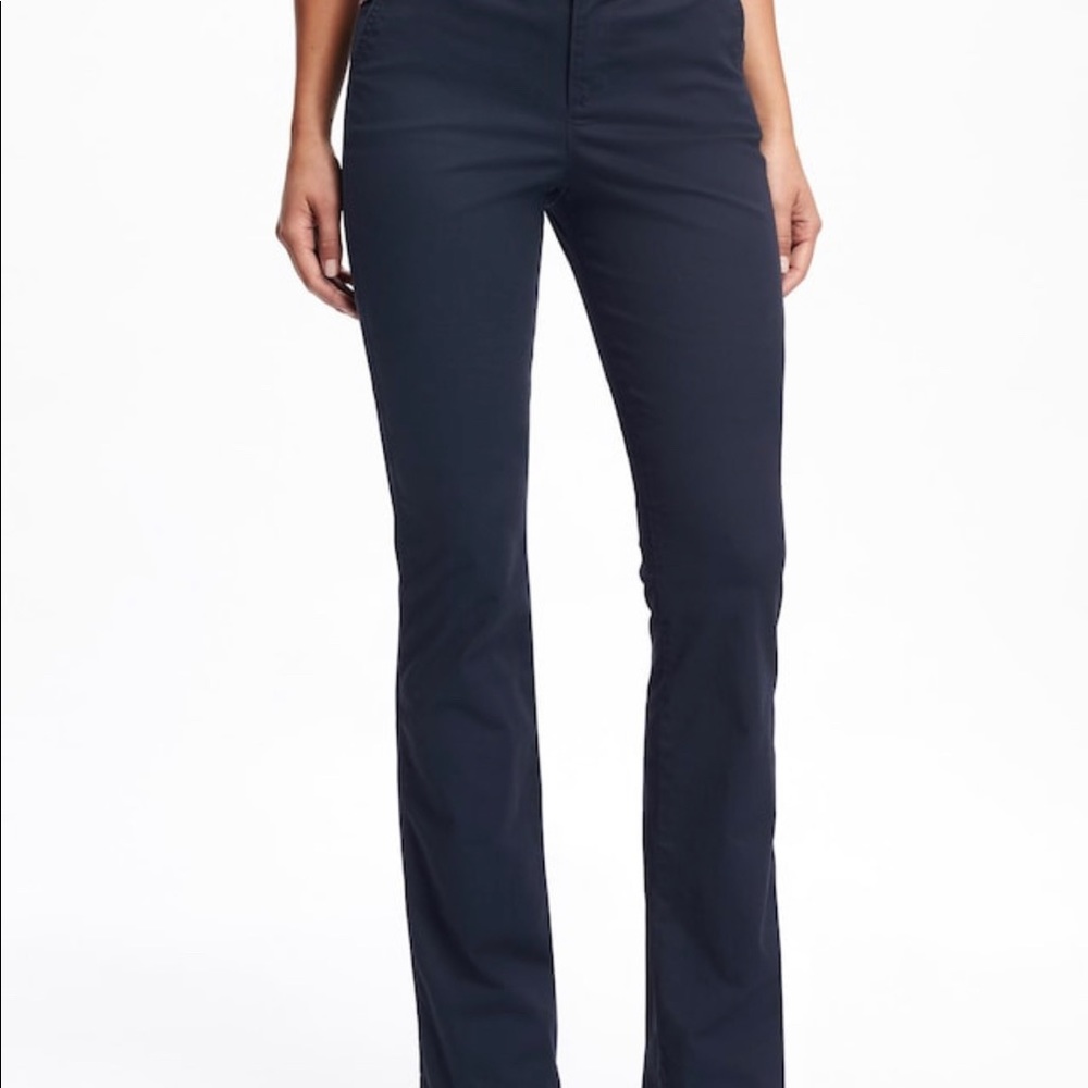 Mid-rise Boot-cut khakis